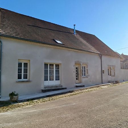 Frasne-les-Meulieres Chambres Chez L Habitant מראה חיצוני תמונה